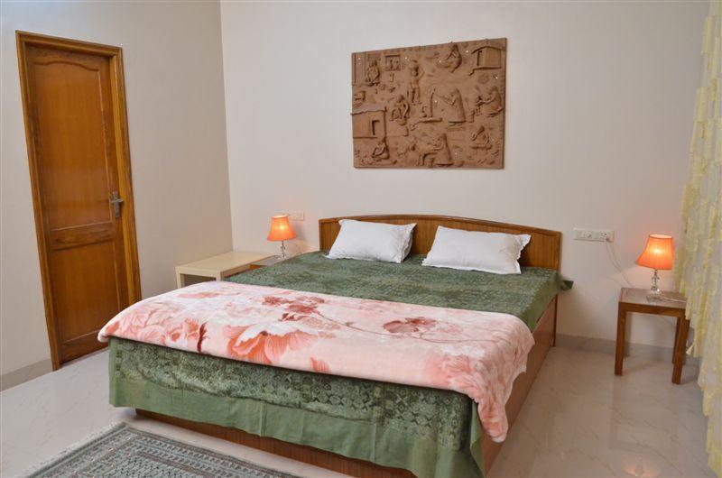 The Royale Country Retreat Bed & Breakfast Удайпур Стая снимка
