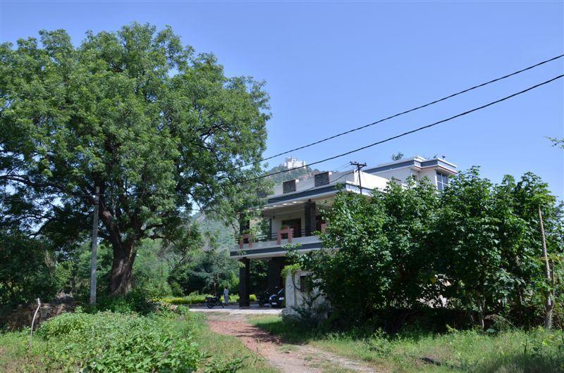 The Royale Country Retreat Bed & Breakfast Удайпур Екстериор снимка